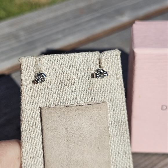 NWB Diamonique amethyst stud earrings - Picture 6 of 7